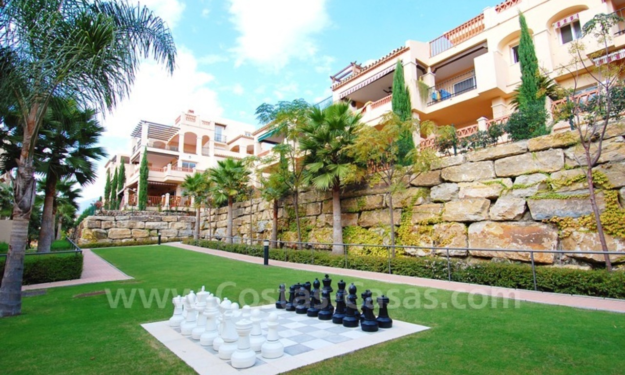 Ofertas: apartamentos de lujo en primera línea de gol para comprar en la zona de Marbella – Benahavis. 9