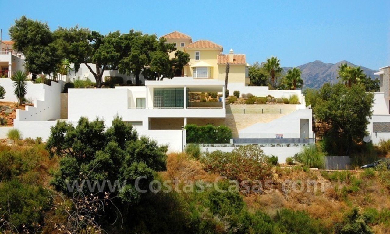 Villa moderna a la venta en Marbella 21