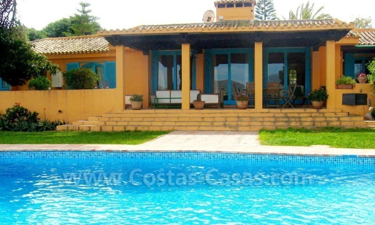 Villa de estilo rústico con picadero y establos a la venta en Marbella - Costa del Sol 10
