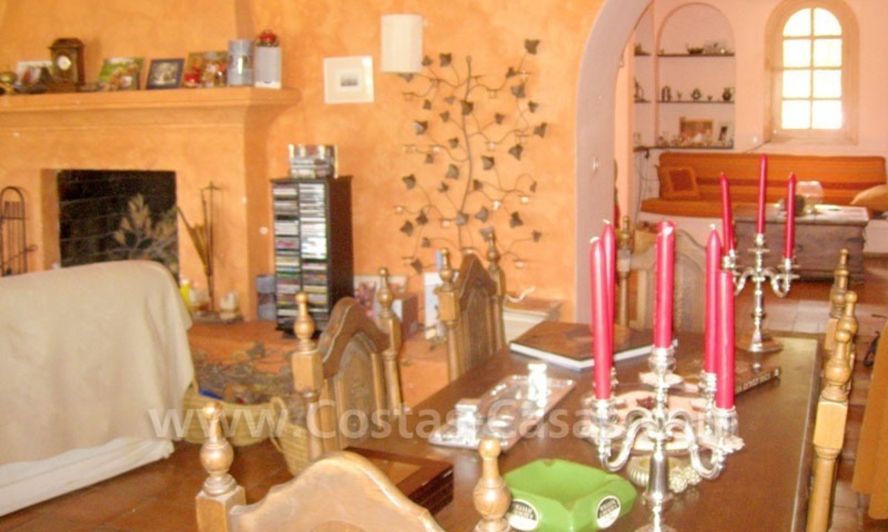 Villa de estilo rústico con picadero y establos a la venta en Marbella - Costa del Sol 21