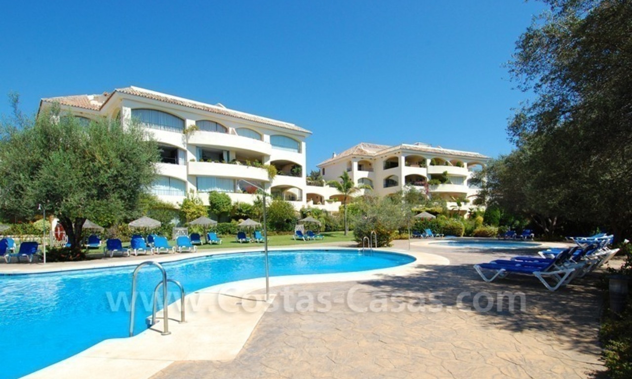 Apartamento situado del lado de la playa para comprar en Marbella 3