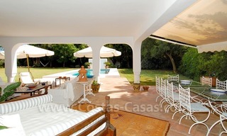 Villa independiente totalmente renovada cerca de la playa a la venta en Marbella 7