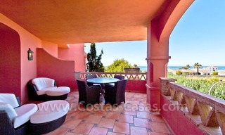 Apartamento situado cerca de la playa a la venta en complejo de primera línea de mar en Marbella 7