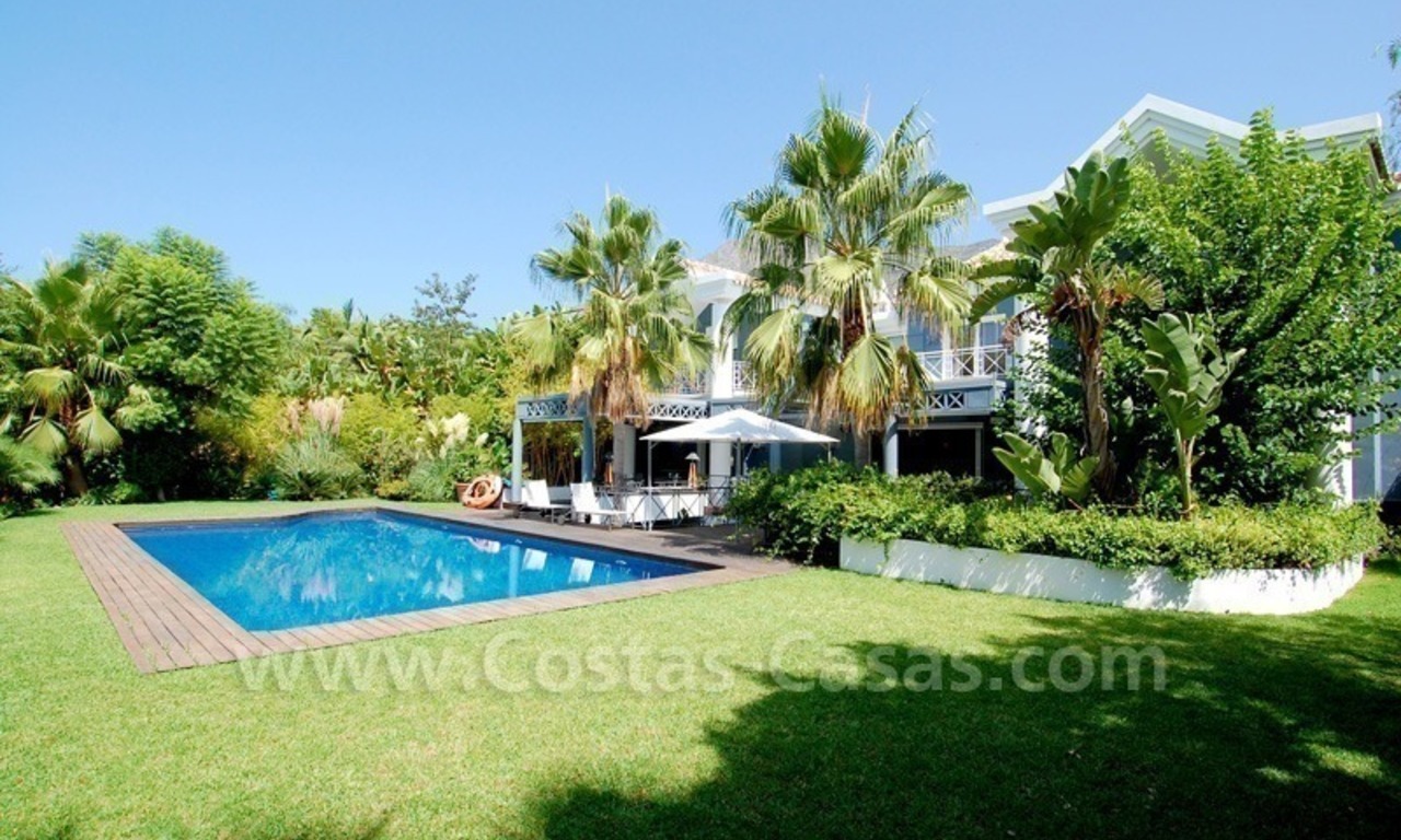 Villa de estilo moderno a la venta en Sierra Blanca, Marbella 3