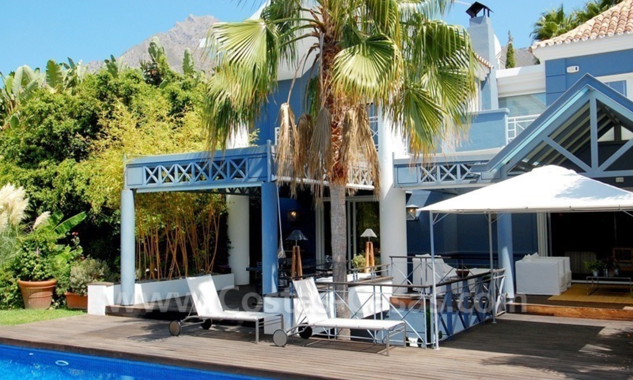 Villa de estilo moderno a la venta en Sierra Blanca, Marbella 4