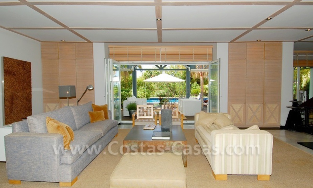 Villa de estilo moderno a la venta en Sierra Blanca, Marbella 11