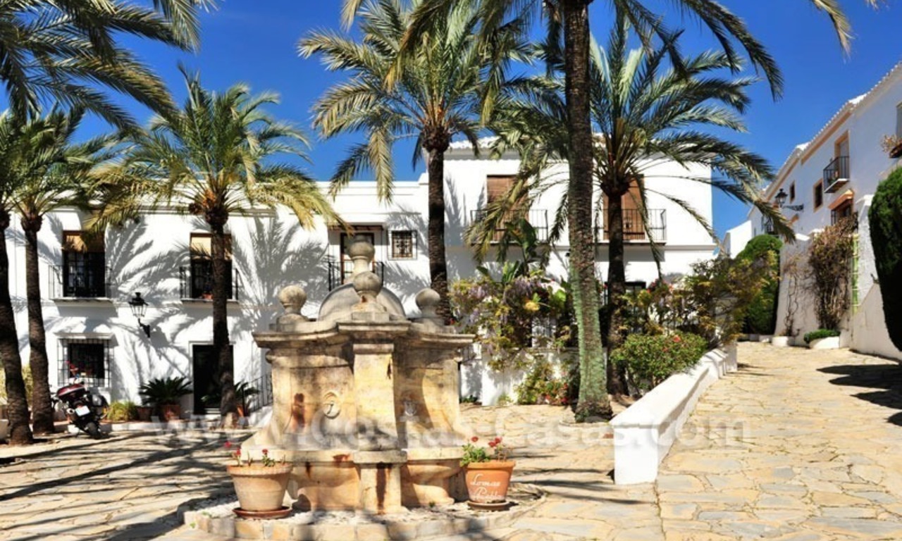 Exclusivo apartamento en venta, pueblo andaluz, en el corazon de La Milla de Oro, entre Marbella y Puerto Banus 4