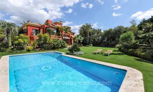 Villa de lujo a la venta en la Milla de Oro, Marbella 30451