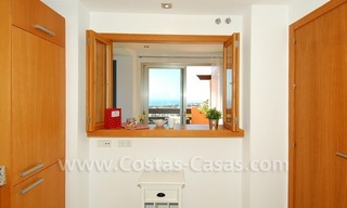 Exclusiva adosada de estilo moderno a la venta cerca de Marbella este en la Costa del Sol 16