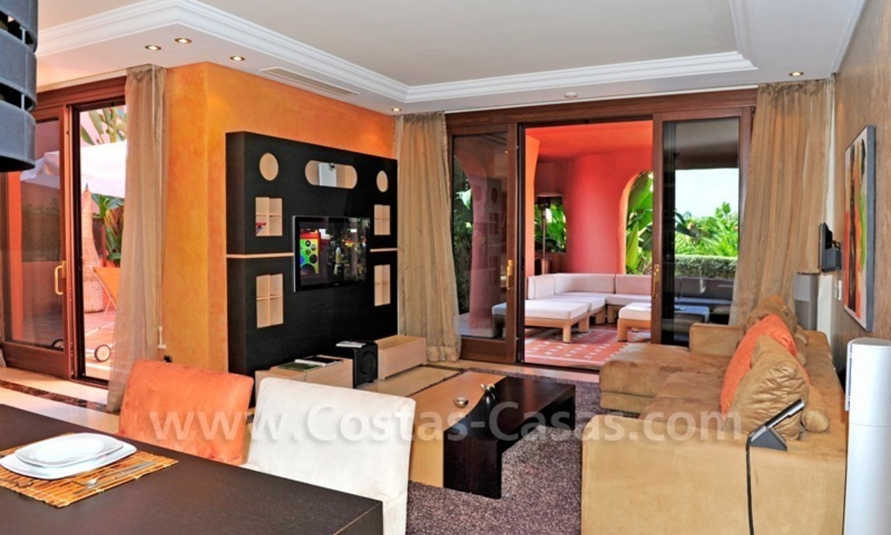 Apartamento de lujo a la venta en complejo exclusivo situado en primera línea de playa entre Marbella y Estepona centro 14