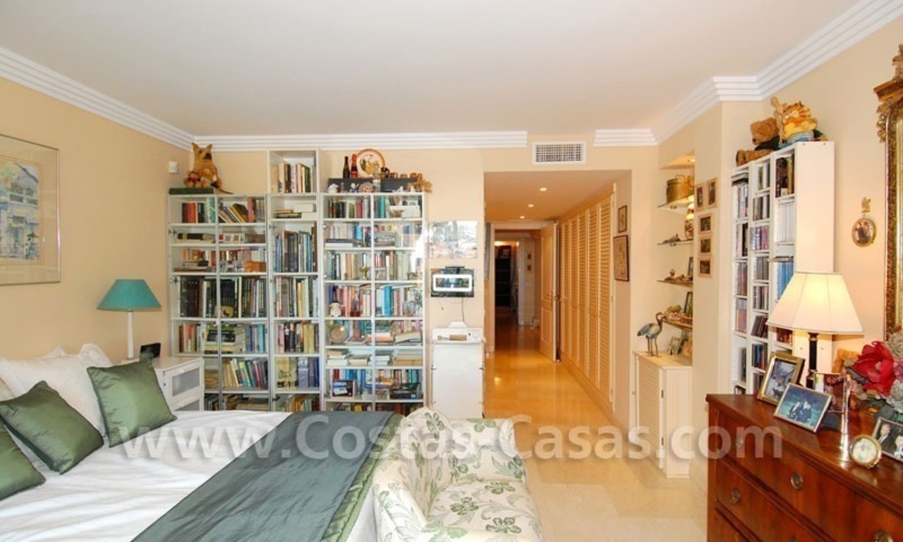 Amplio apartamento de lujo a la venta en Nueva Andalucía – Marbella 13