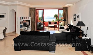 Ganga apartamento ático de lujo a la venta, complejo exclusive, primera línea de playa, La Milla de Oro, Marbella - Estepona 5