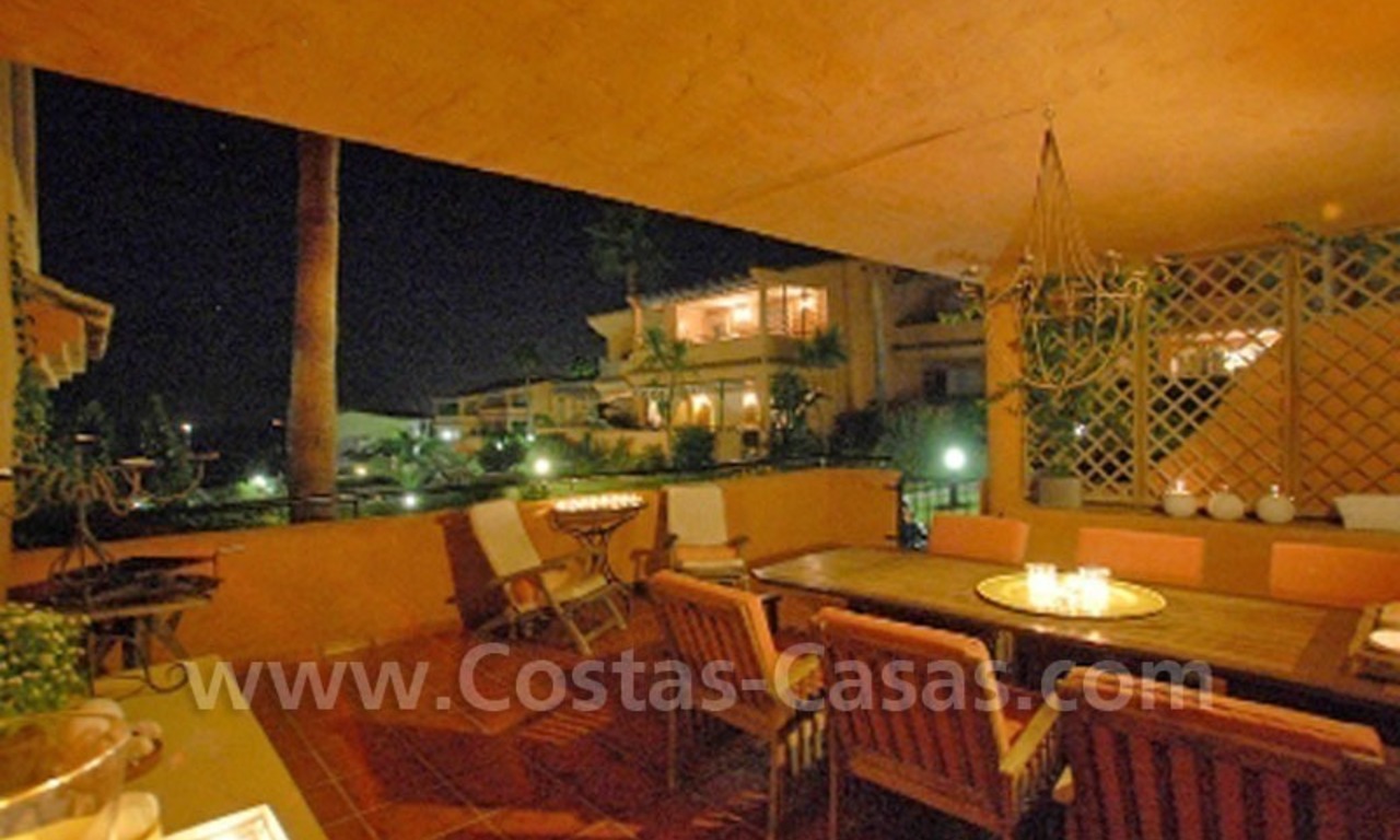 Casa en 1ª línea de playa a la venta, Complejo en 1ª línea de playa en Estepona, Costa del Sol 8