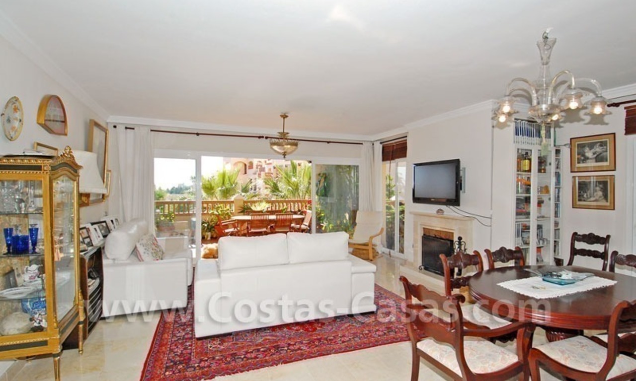 Ático duplex de 4 dormitorios de estilo moderno andaluz a la venta, Benahavis – Marbella - Estepona 8
