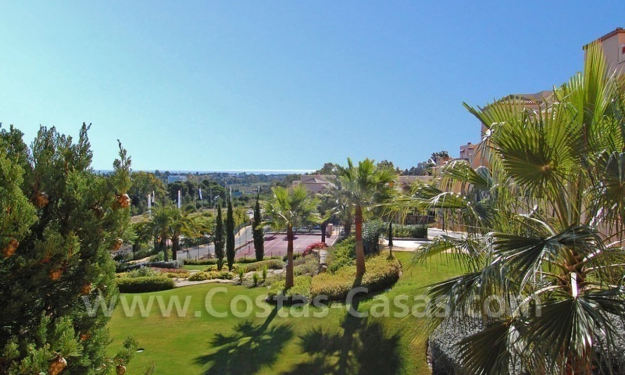 Ático duplex de 4 dormitorios de estilo moderno andaluz a la venta, Benahavis – Marbella - Estepona 3