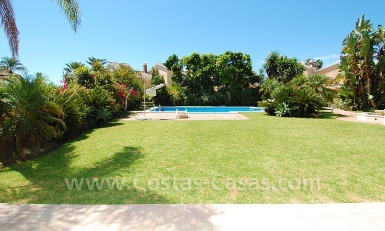 Villa de estilo español a la venta en este de Marbella cerca de la playa 3