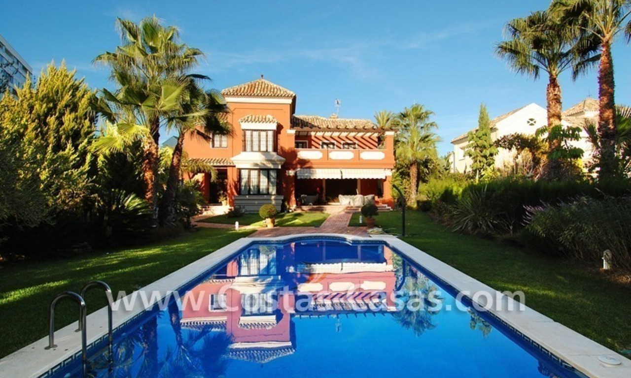 Villa de estilo español moderno a la venta en este de Marbella 7