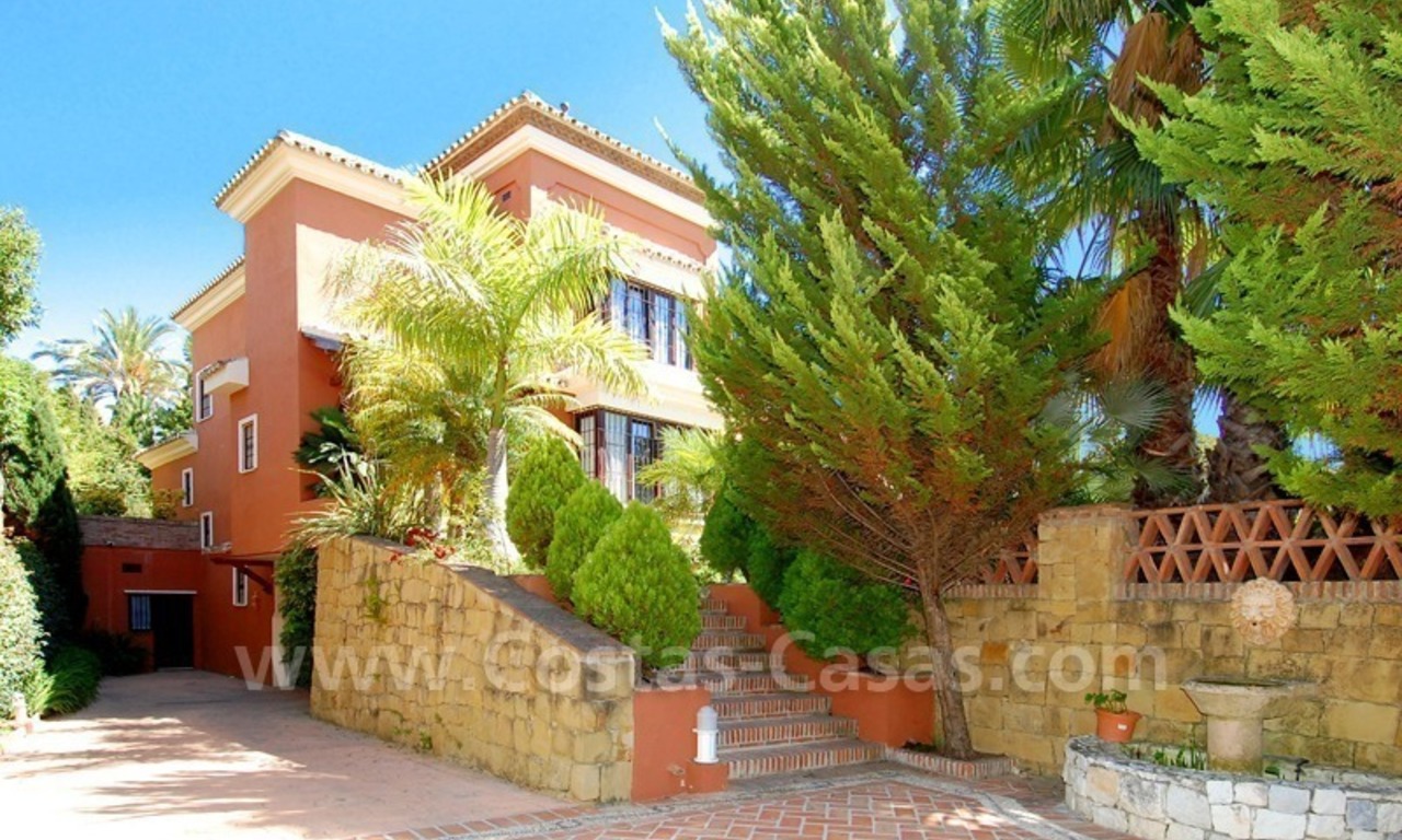 Villa de estilo español moderno a la venta en este de Marbella 2