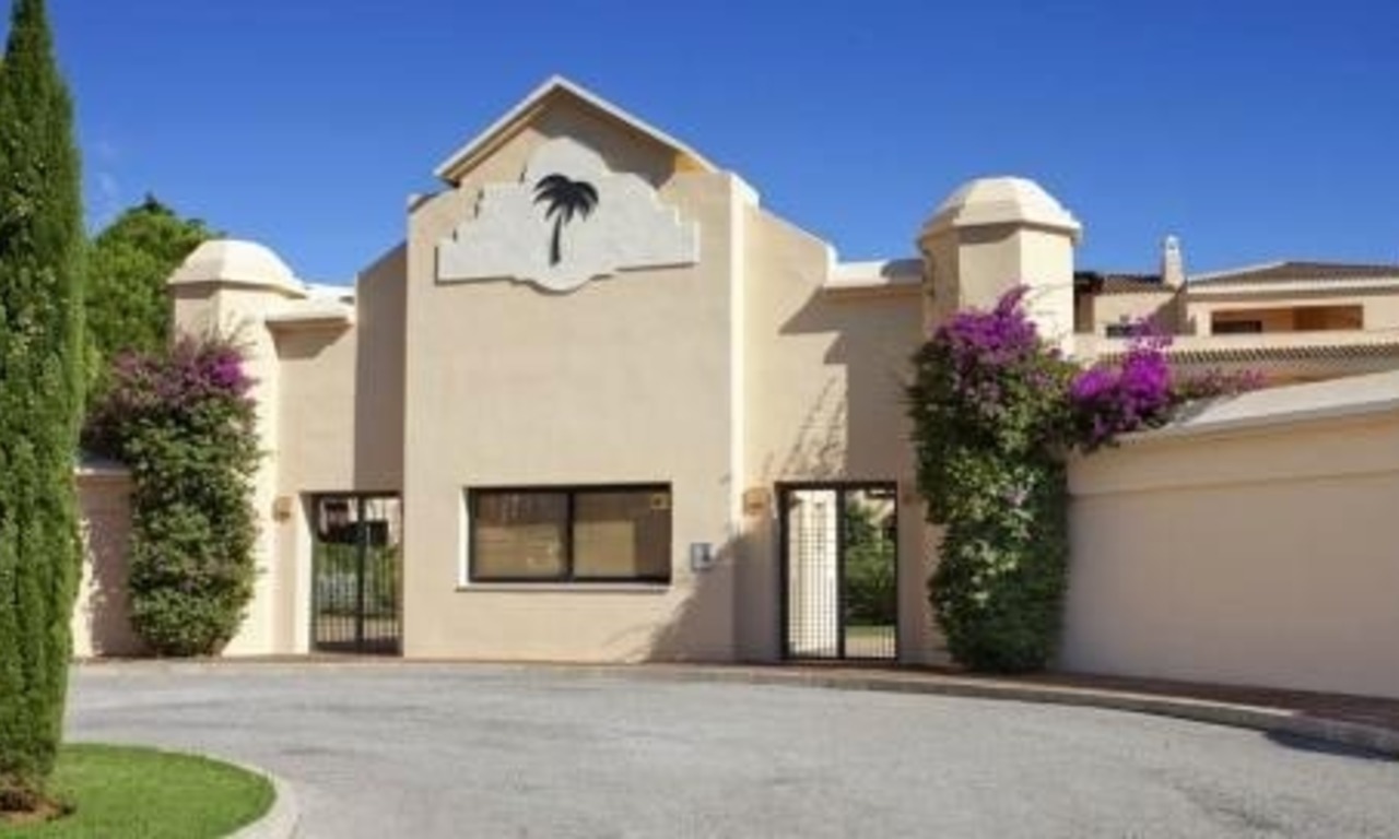 Apartamentos y áticos de nueva construcción situado en zona de playa a la venta en Puerto Banus – Marbella 13