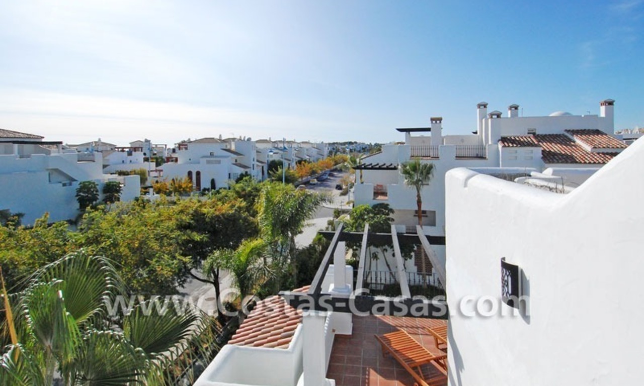 Acogedores apartamentos y áticos cerca del mar para comprar en Marbella 4