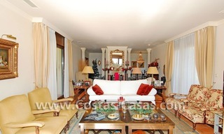 Ganga! Villa independiente de estilo andaluz para comprar en complejo de golf en la Nueva Milla de Oro, Marbella, Benahavis, Estepona 6