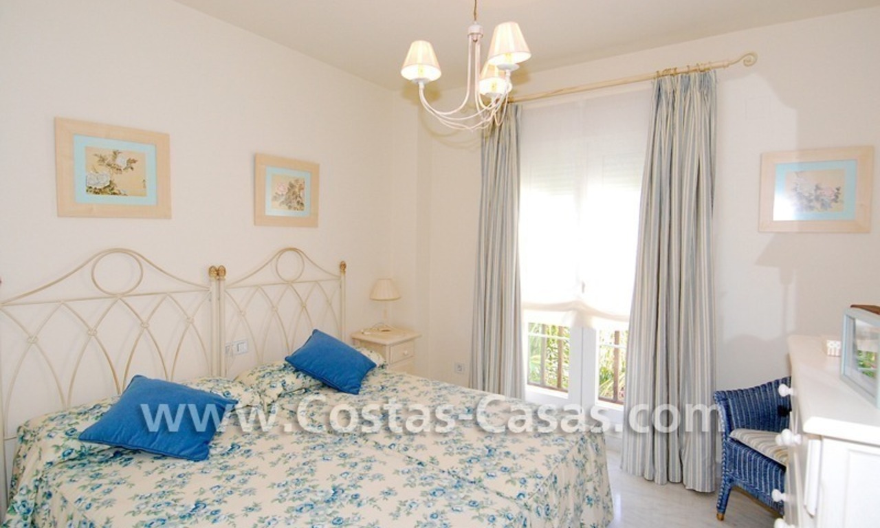 Ganga! Apartamento para comprar en complejo en primera línea de playa en Marbella 5