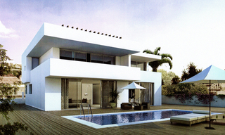 Marbella: Primera línea playa en venta moderna nueva villa Costa del Sol 2