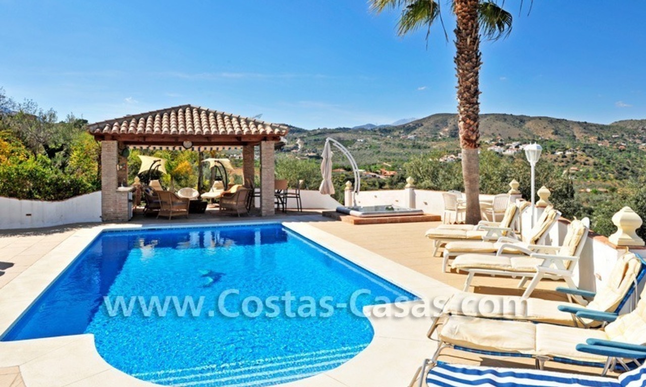 Villa - Finca - Chalet en venta en Monda en la Costa del Sol, Andalucía 28