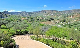 Villa - Finca - Chalet en venta en Monda en la Costa del Sol, Andalucía 8