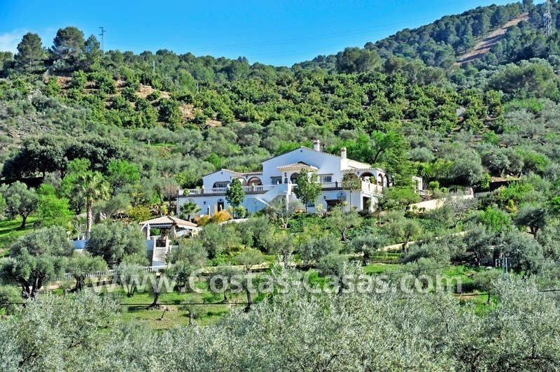 Villa - Finca - Chalet en venta en Monda en la Costa del Sol, Andalucía