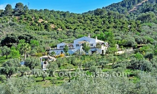 Villa - Finca - Chalet en venta en Monda en la Costa del Sol, Andalucía 0
