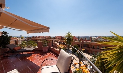 Apartamento de golf de lujo en venta en Nueva Andalucía - Marbella 