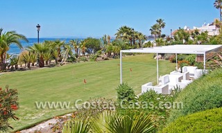 Exclusivo apartamento en primera línea de playa en venta, Estepona – Marbella 8