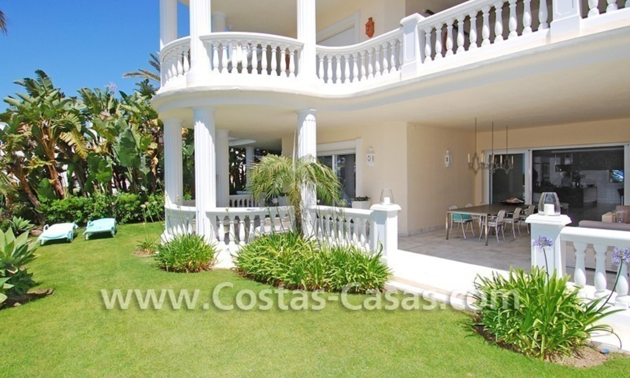 Exclusivo apartamento en primera línea de playa en venta, Estepona – Marbella 14