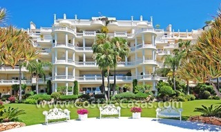 Exclusivo apartamento en primera linea de playa en venta, Nueva Milla de Oro, Marbella - Estepona 31