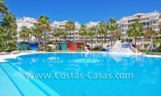 Exclusivo apartamento en primera linea de playa en venta, Nueva Milla de Oro, Marbella - Estepona 25