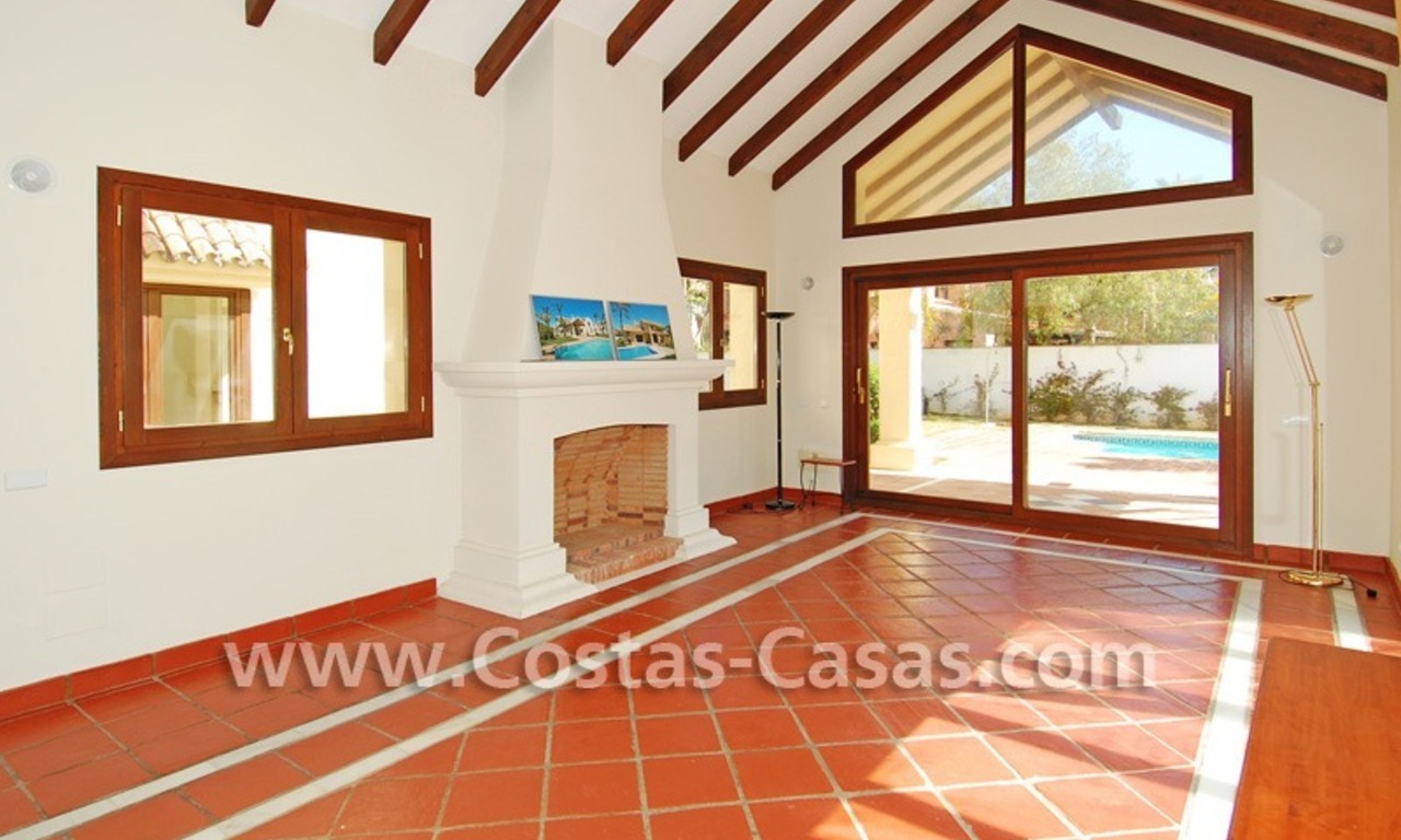 Villa de estilo mediterráneo al lado del mar a la venta en Nueva Andalucía – Puerto Banus – Marbella 4