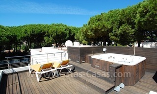Alquiler vacacional Villa de estilo moderno en primera línea de playa en Marbella 14