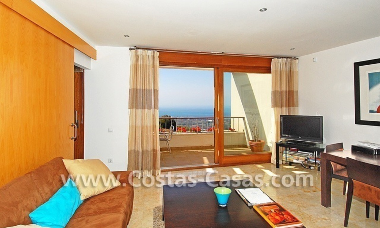 Moderno apartamento de lujo para alquiler vacacional en Marbella 3