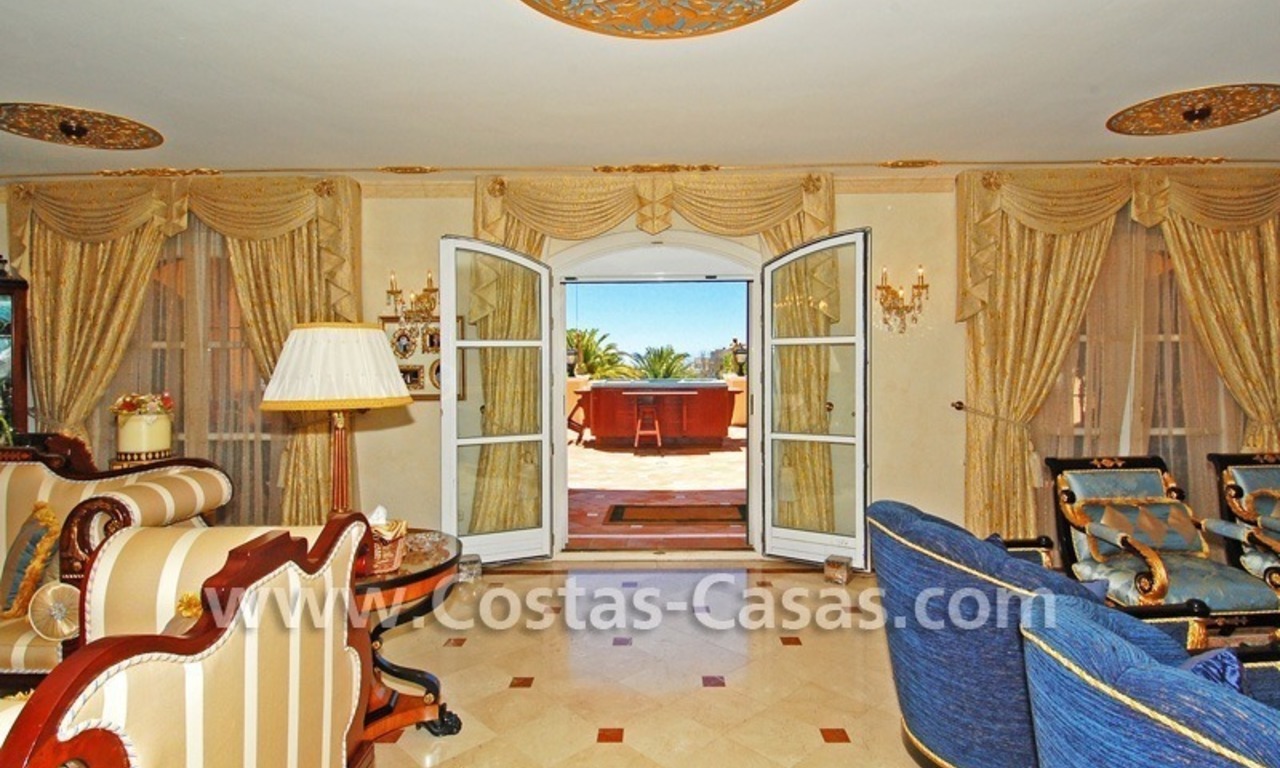 Majestuosa villa de lujo a la venta en Camoján, Marbella 16