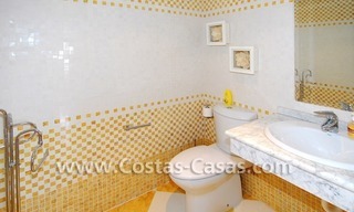 Ático de 4 dormitorios a la venta en complejo en primera línea de playa en Marbella 18