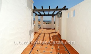 Ático de 4 dormitorios a la venta en complejo en primera línea de playa en Marbella 7