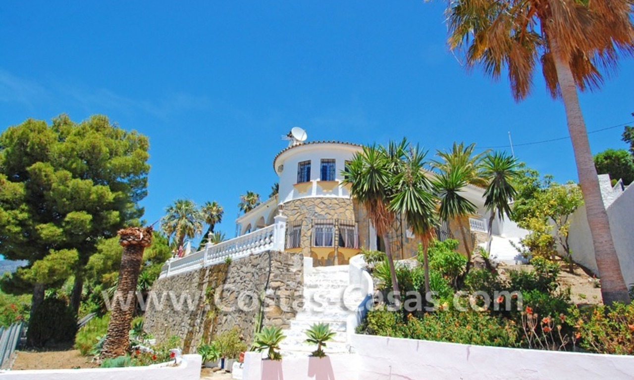 Ganga! Villa de estilo andaluz a la venta en Marbella 2