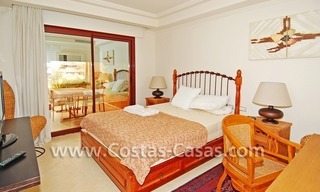 Apartamento de lujo para comprar en complejo en primera línea de playa, La Nueva Milla de Oro, Marbella - Estepona 5