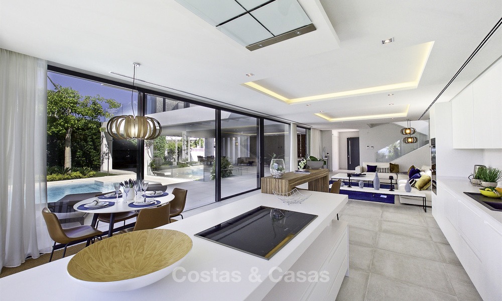 Nuevos villas modernas de diseño de lujo en venta, Marbella - Benahavis, con vistas al golf y mar 13549