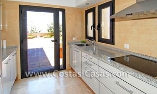 Modernas casas en venta en Marbella - Benahavis en la Costa del Sol 18