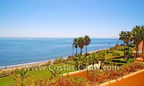 Apartamento de lujo, primera línea de playa, ubicado en complejo frontal al mar, la Nueva Milla de Oro, Marbella - Estepona 