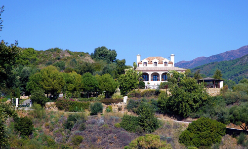Villa de lujo a la venta en complejo de golf, Marbella – Benahavis 