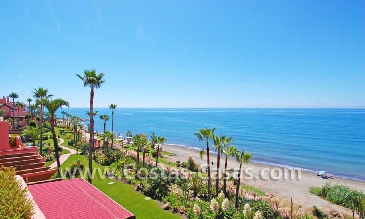 Apartamento ático de lujo a la venta, complejo situado en primera línea de playa, la Nueva Milla de Oro, Marbella - Estepona 5