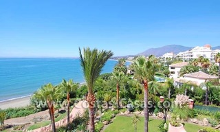 Apartamento ático de lujo a la venta, complejo situado en primera línea de playa, la Nueva Milla de Oro, Marbella - Estepona 7